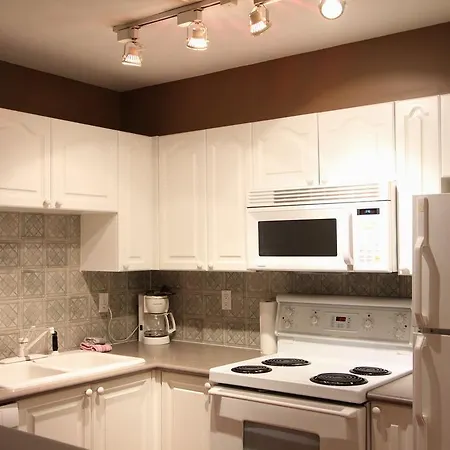 Sunpath Condos By Whistler Retreats Room photo