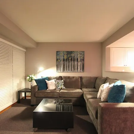 Sunpath Condos By Whistler Retreats Room photo